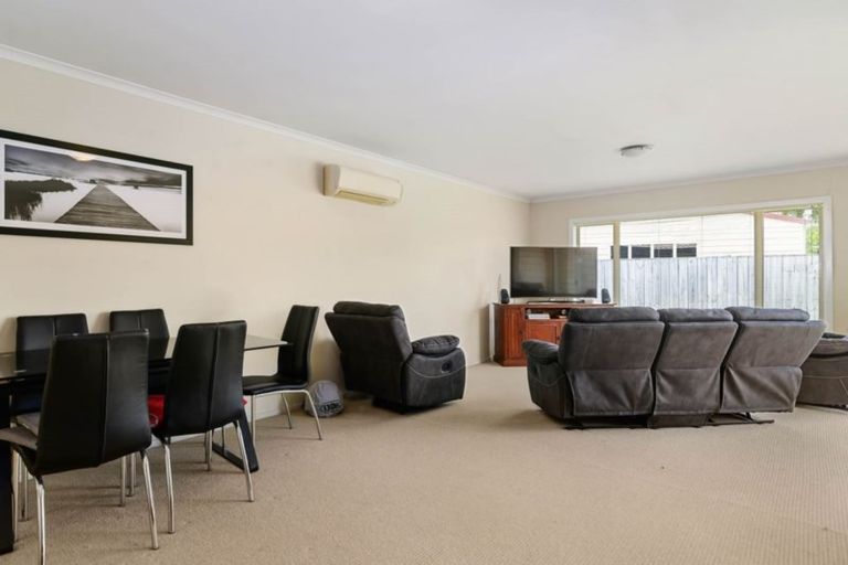 Photo of property in 4/64 Kawaha Point Road, Kawaha Point, Rotorua, 3010