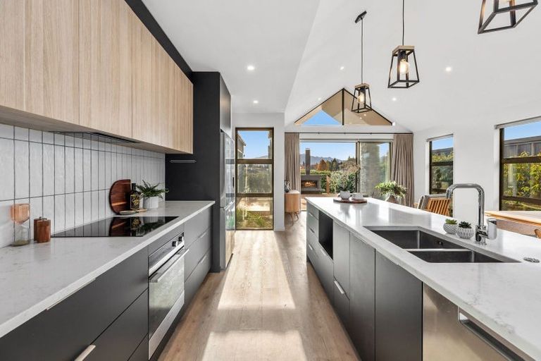 Photo of property in 11 Campbell Road, Wanaka, 9305