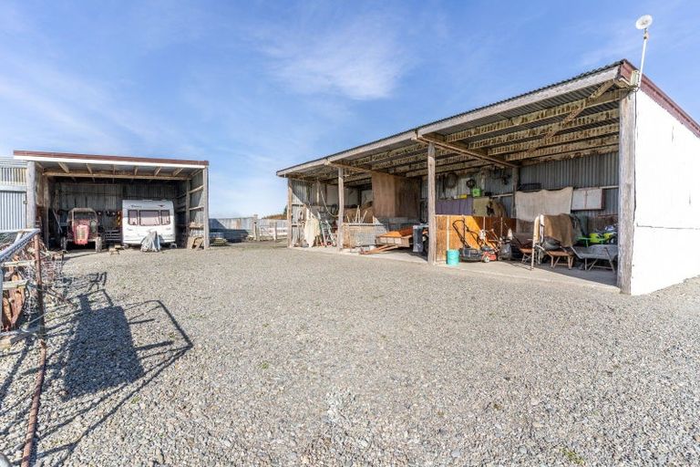 Photo of property in 128 Campbell Road, Winton, 9783