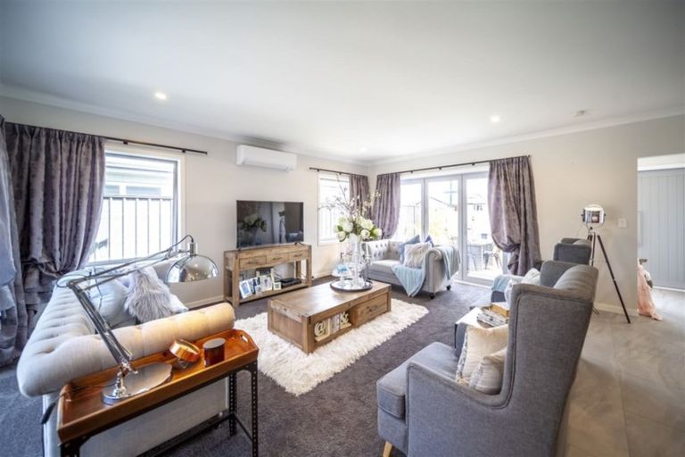 Photo of property in 43 Waimakariri Drive, Te Awa, Napier, 4110