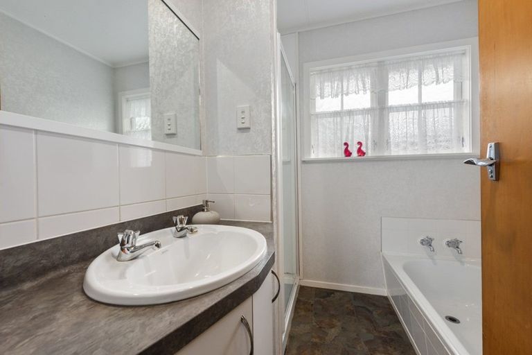 Photo of property in 17 Radiata Grove, Brown Owl, Upper Hutt, 5018