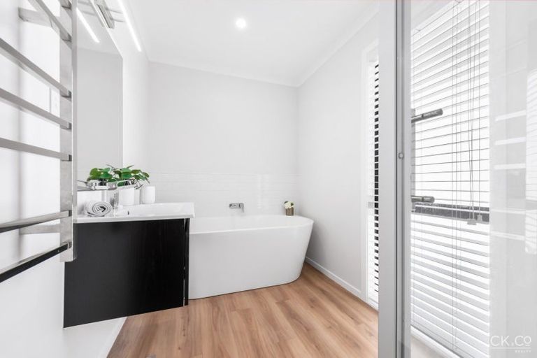 Photo of property in 3 Aston Crescent, Wallaceville, Upper Hutt, 5018