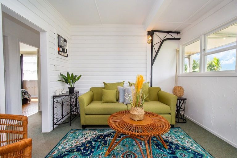 Photo of property in 9a Farnworth Avenue, Holdens Bay, Rotorua, 3010