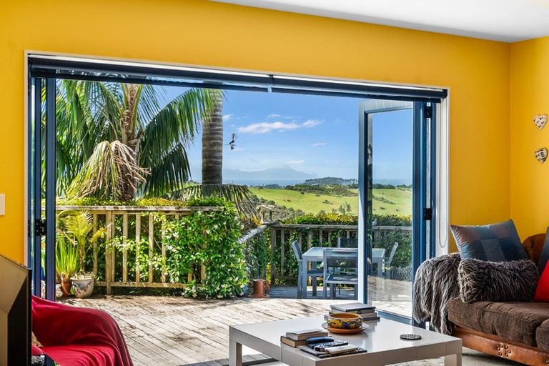 Photo of property in 78 Wairimu Way, Waipu, 0582