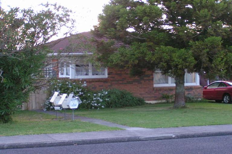 Photo of property in 2/43 Francis Street, Hauraki, Auckland, 0622