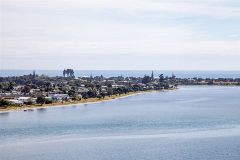 Photo of property in 10 Pine Grove, Tairua, 3508