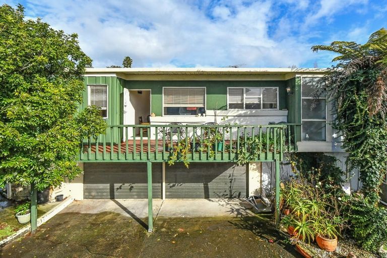 Photo of property in 34a Walpole Avenue, Hillpark, Auckland, 2102