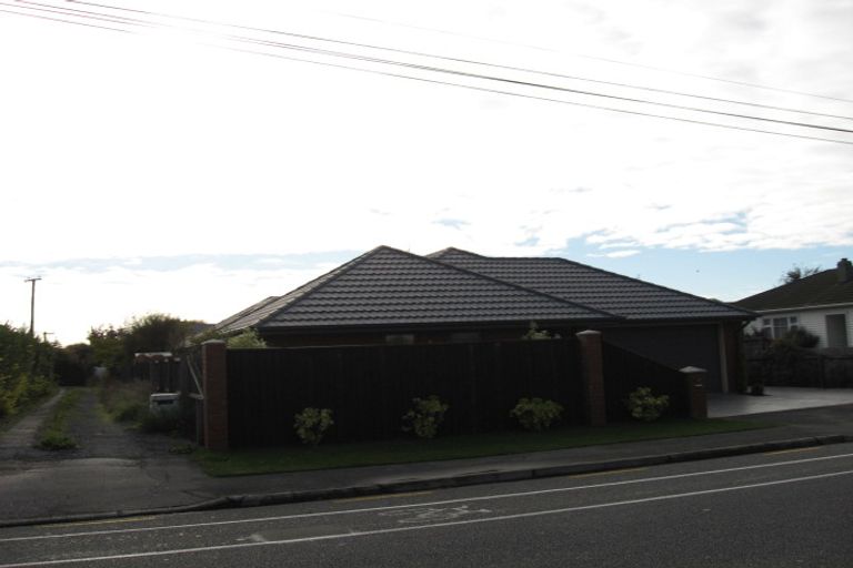 Photo of property in 14a Sawyers Arms Road, Northcote, Christchurch, 8052