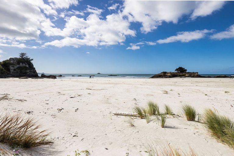 Photo of property in 1018 Brighton Road, Brighton, Dunedin, 9035