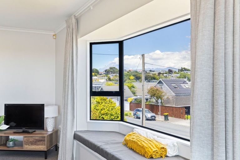 Photo of property in 47 Paynters Avenue, Strandon, New Plymouth, 4312