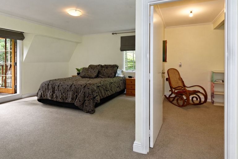 Photo of property in 31 Napuka Road, Henderson Valley, Auckland, 0612