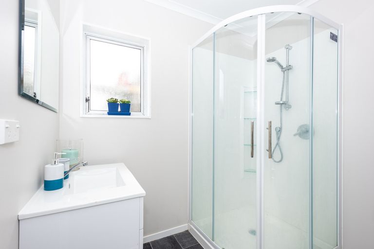 Photo of property in 22 Wallis Road, Kaiti, Gisborne, 4010