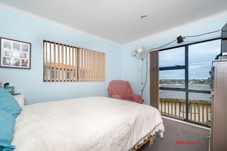 Photo of property in 27 Cherry Tree Place, Massey, Auckland, 0614