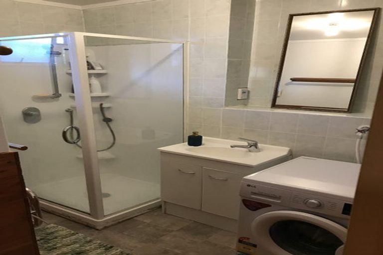 Photo of property in 34 Mark Avenue, Paparangi, Wellington, 6037