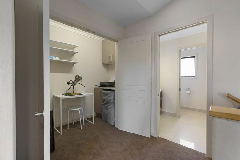 Photo of property in 6 Honiss Place, Cambridge, 3434