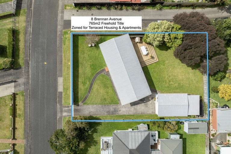 Photo of property in 8 Brennan Avenue, Te Atatu Peninsula, Auckland, 0610