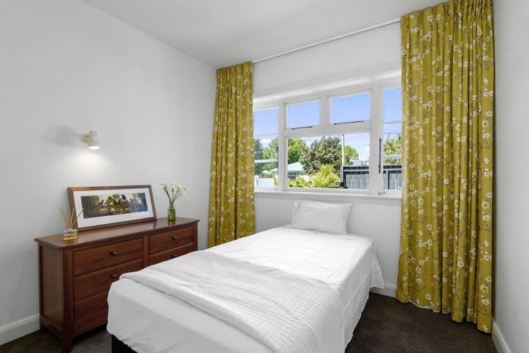 Photo of property in 5 Otara Street, Ilam, Christchurch, 8053