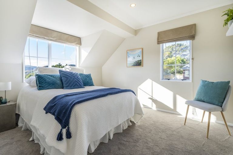 Photo of property in 12 Ronald Woolf Place, Churton Park, Wellington, 6037