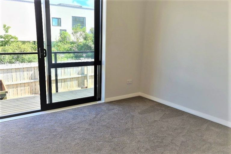 Photo of property in 167c East Coast Road, Castor Bay, Auckland, 0620