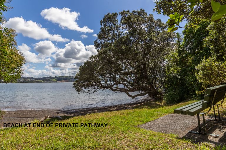 Photo of property in 8 Wendy Hood Way, Snells Beach, 0920