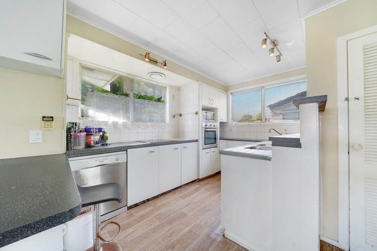 Photo of property in 38 Burbank Avenue, Manurewa, Auckland, 2102