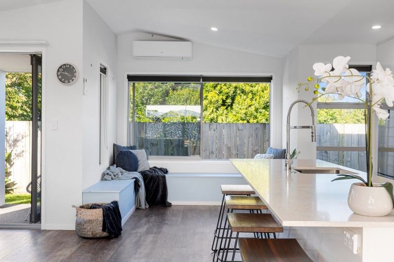 Photo of property in 8 Applin Lane, Pyes Pa, Tauranga, 3112