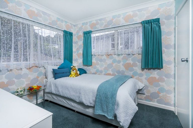 Photo of property in 121 Browns Bay Road, Browns Bay, Auckland, 0630