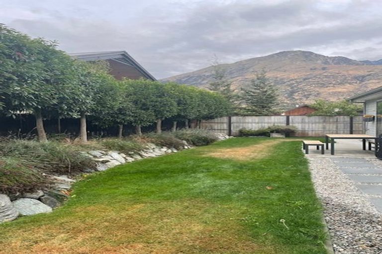 Photo of property in 20 Cumberland Road, Lower Shotover, Queenstown, 9304