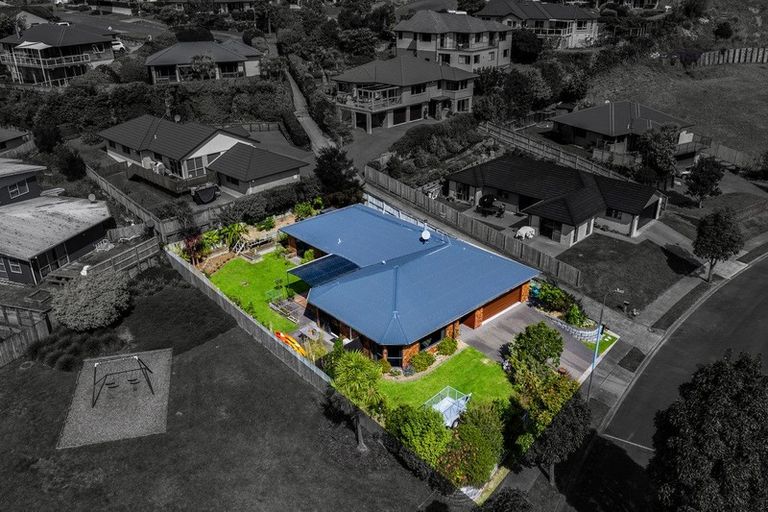Photo of property in 57 Oteki Park Drive, Welcome Bay, Tauranga, 3112