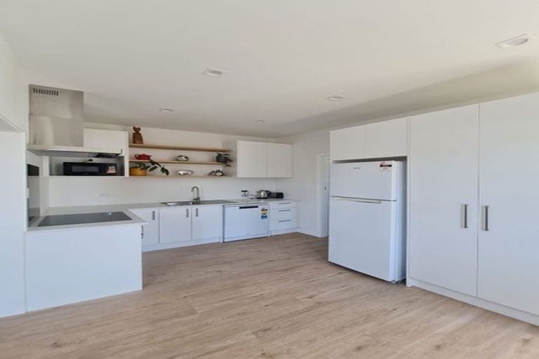 Photo of property in 2/88 Somerfield Street, Somerfield, Christchurch, 8024