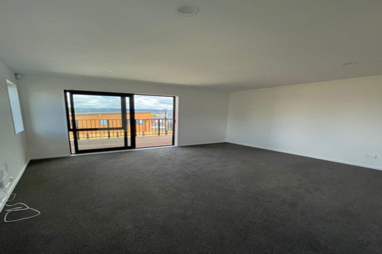 Photo of property in 26 Raupeti Lane, Henderson, Auckland, 0612