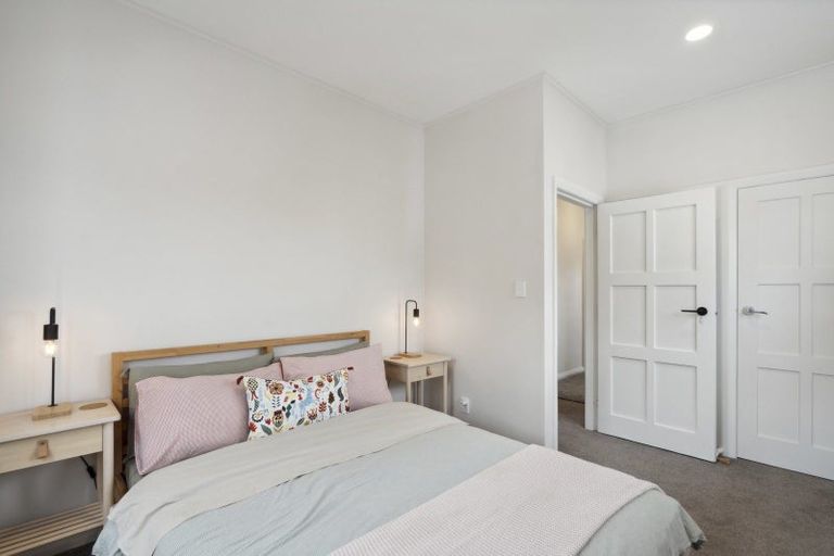 Photo of property in 15 Leveson Street, Strathmore Park, Wellington, 6022