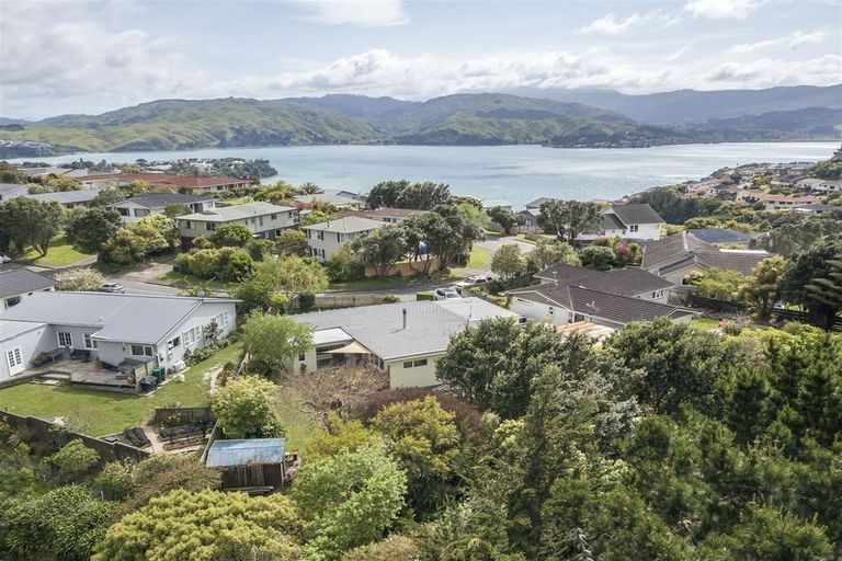 Photo of property in 142 Kahu Road, Paremata, Porirua, 5024