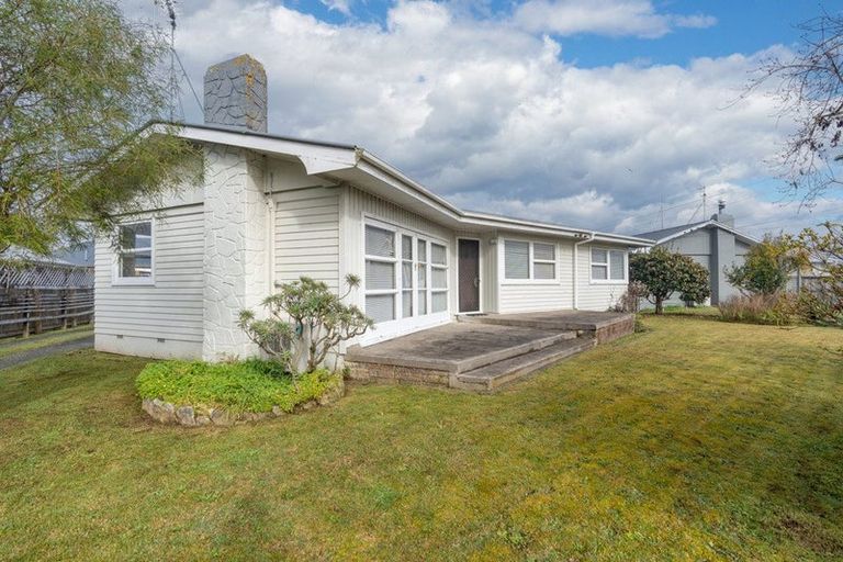 Photo of property in 18 Vesty Avenue, Hillcrest, Hamilton, 3216