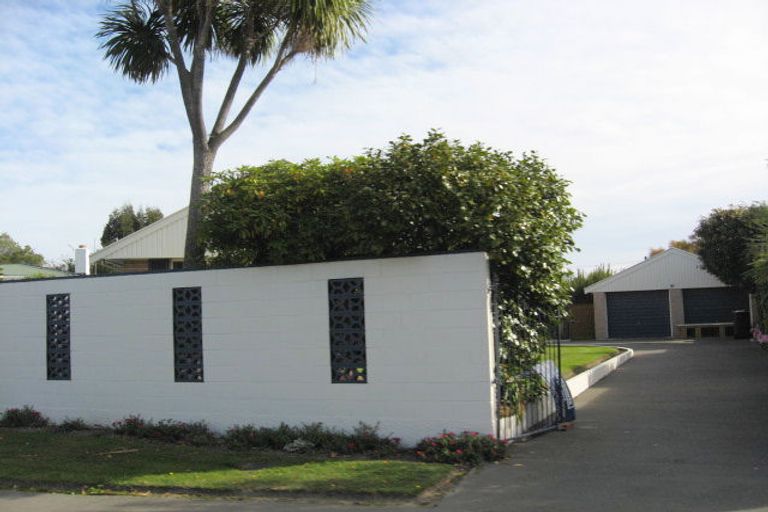 Photo of property in 55 Gladson Avenue, Sockburn, Christchurch, 8042