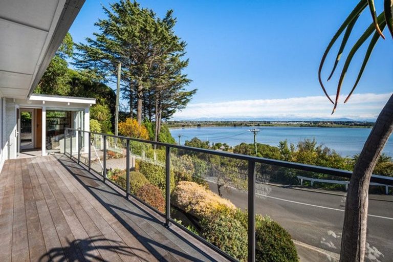 Photo of property in 14 Saint Andrews Hill Road, Mount Pleasant, Christchurch, 8081