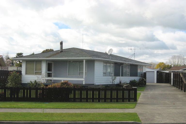 Photo of property in 5 Puriri Crescent, Edgecumbe, 3120