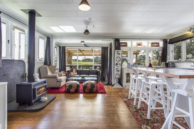 Photo of property in 51 James Mcleod Road, Shelly Beach, Helensville, 0874