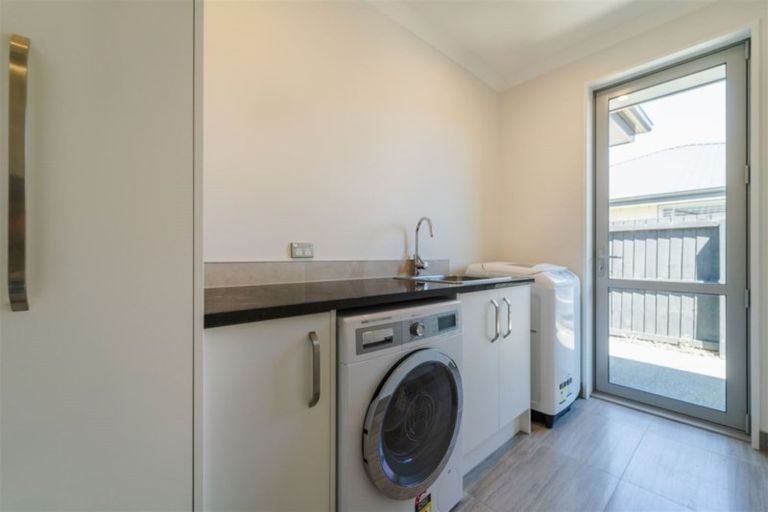 Photo of property in 32 Echelon Drive, Wigram, Christchurch, 8042