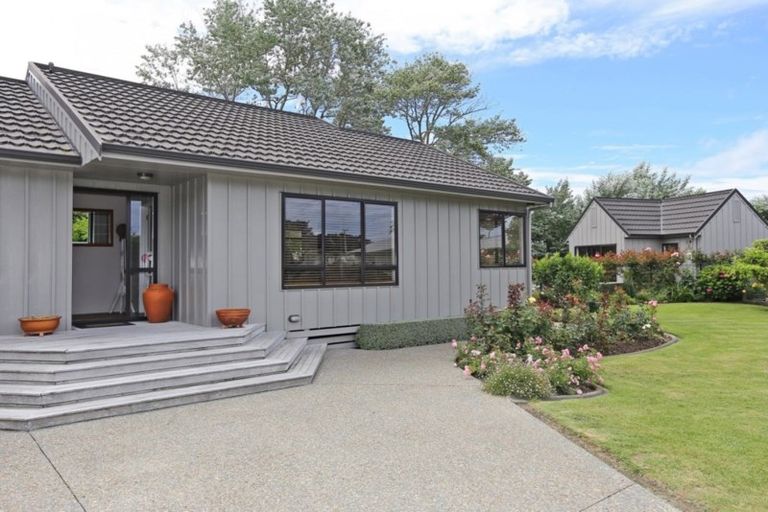 Photo of property in 18 Airini Road, Waimarama, Havelock North, 4294