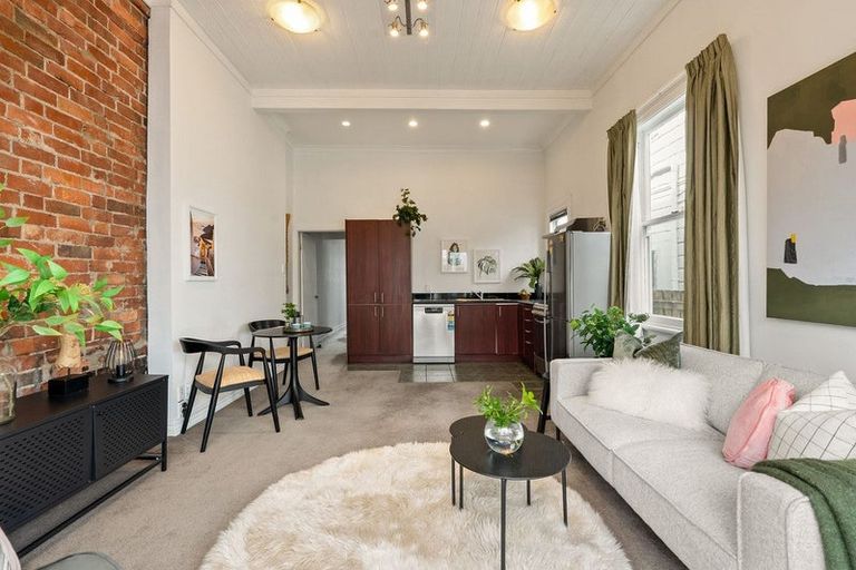 Photo of property in 170 Tasman Street, Mount Cook, Wellington, 6021