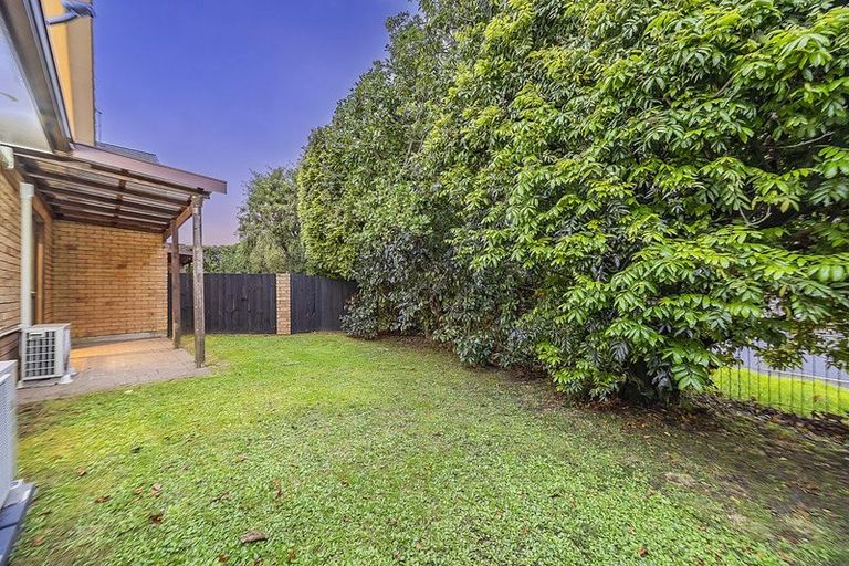 Photo of property in 1/4 Charlenne Close, Ranui, Auckland, 0612