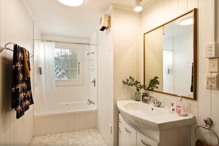 Photo of property in 22a Clifton Terrace, Kelburn, Wellington, 6012