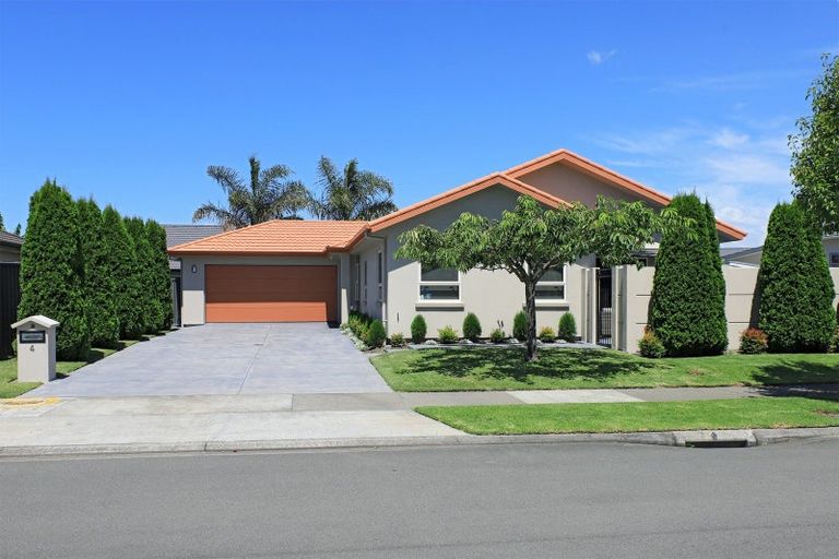 Photo of property in 4 Pukaki Place, Poraiti, Napier, 4112