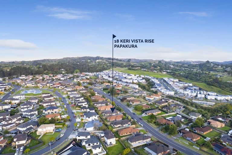 Photo of property in 18 Keri Vista Rise, Papakura, 2110