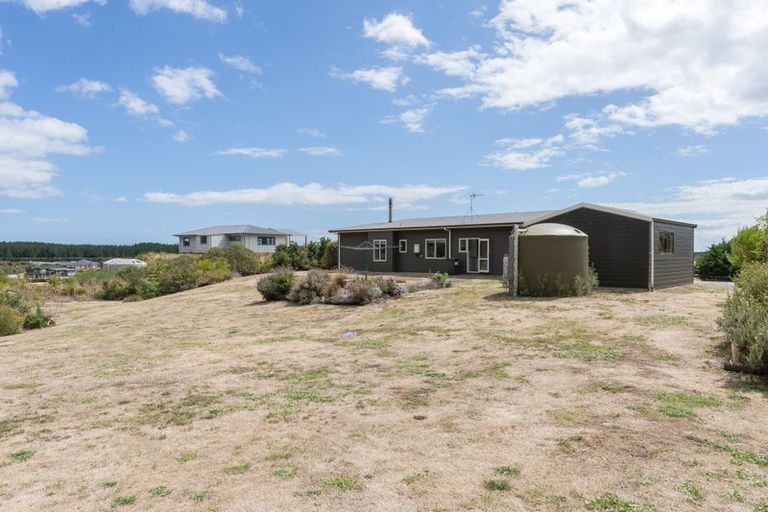 Photo of property in 12 Quail Way, Waitarere, Levin, 5510