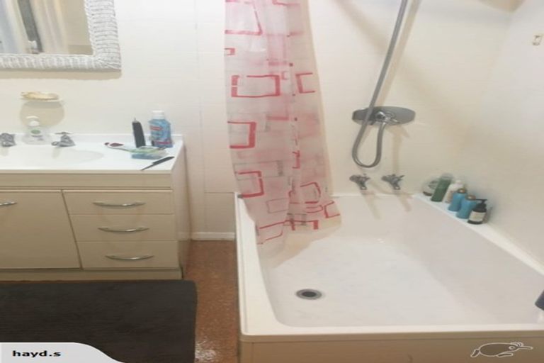 Photo of property in 3 Paddington Street, Northcote, Christchurch, 8052