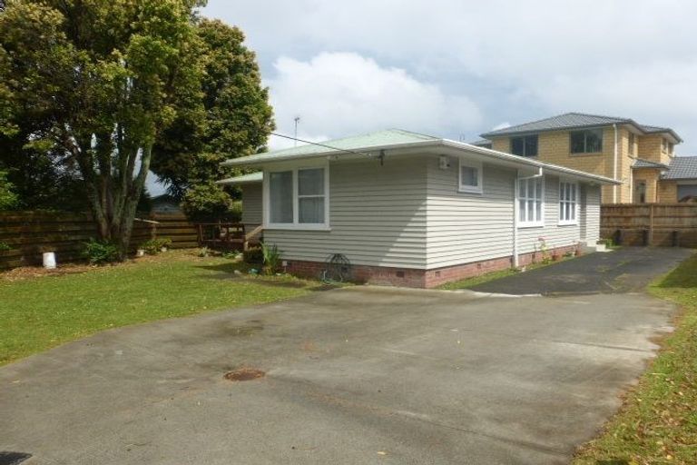 Photo of property in 54 Astley Avenue, New Lynn, Auckland, 0600