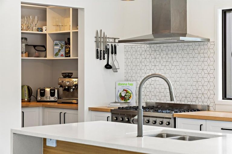 Photo of property in 114 Solan Drive, Waimauku, 0812