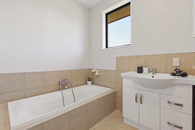 Photo of property in 120 Glews Road, Cust, Rangiora, 7471